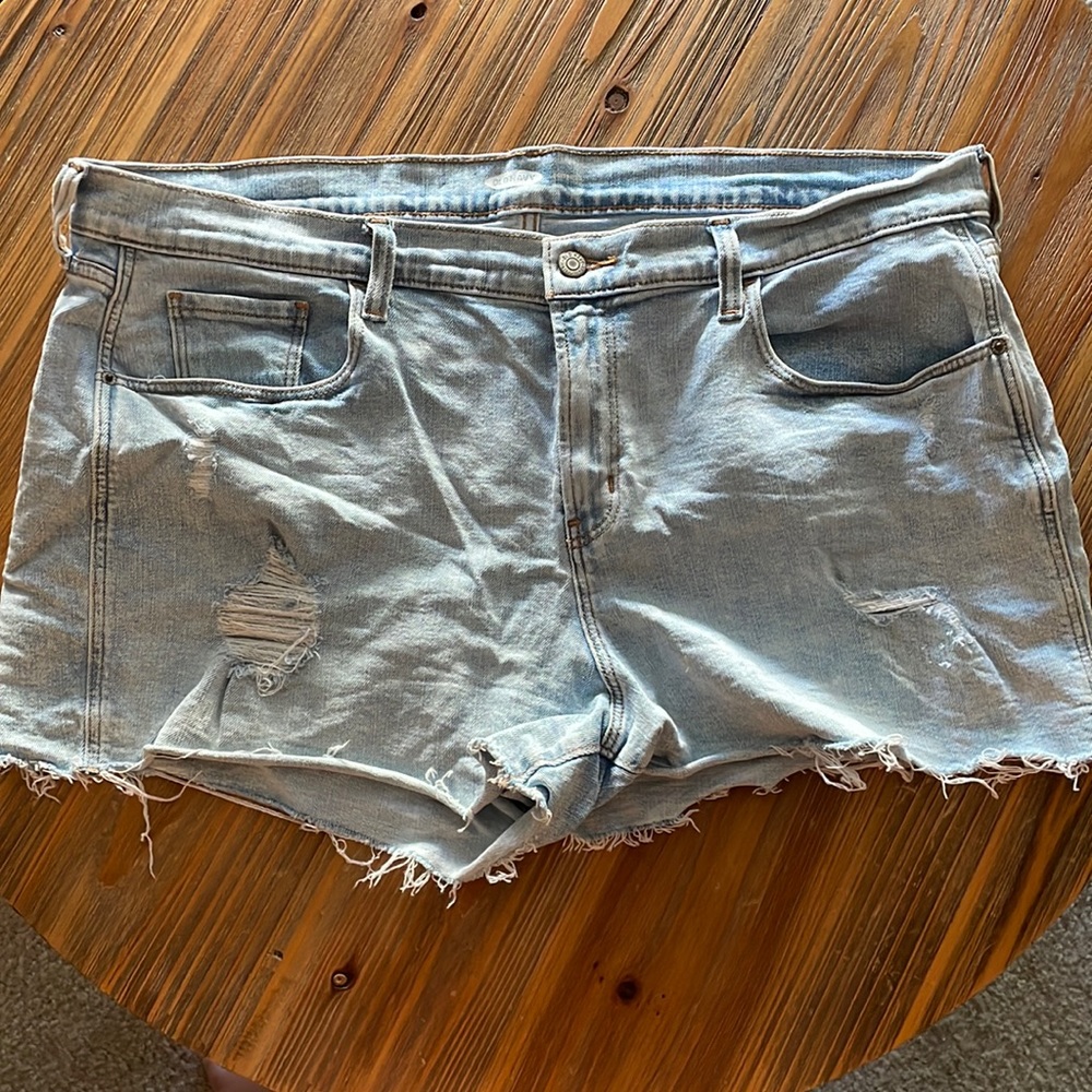 OLD NAVY JEAN SHORTS • SZ 16